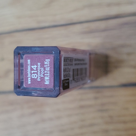 New Burts Bees 8pk - Picture 5 of 8